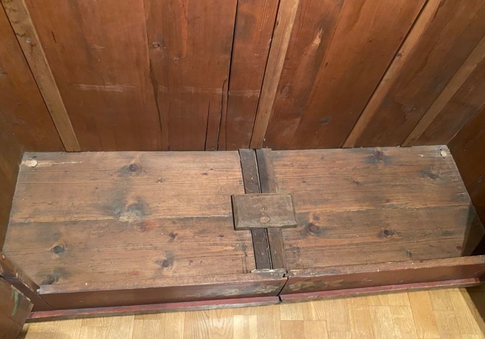 Sehr schöner alter Fränk. Bauernschrank 1827 handbemalt Garderobe in Weitramsdorf