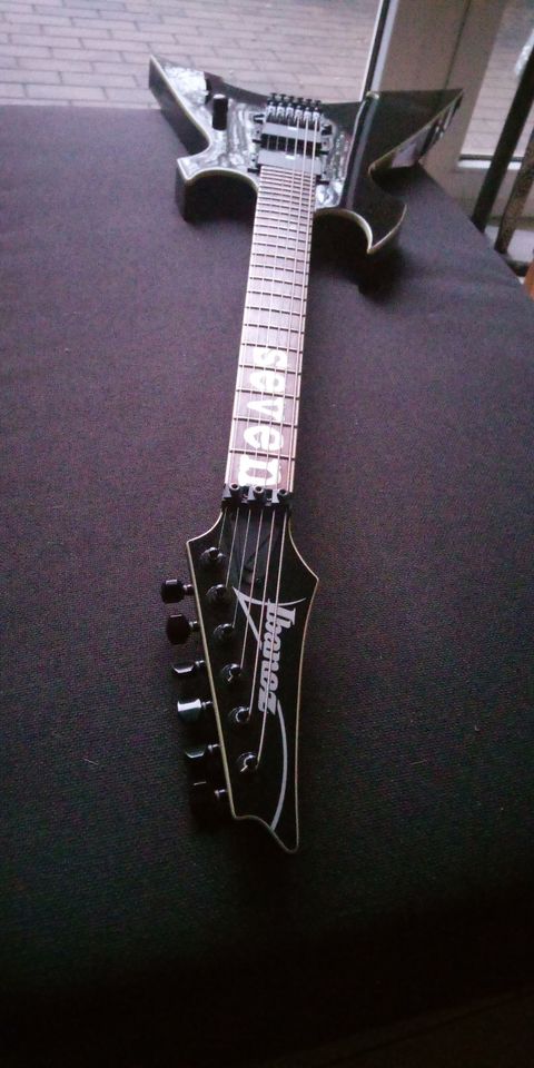 Ibanez MTM 100 Slipknot Mick Thomson Signature E-Gitarre in Saalfeld (Saale)