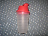 Tupperware Shaker Schüttelbecher Kännchen 250ml Trinken Deckel Nordfriesland - Bordelum Vorschau