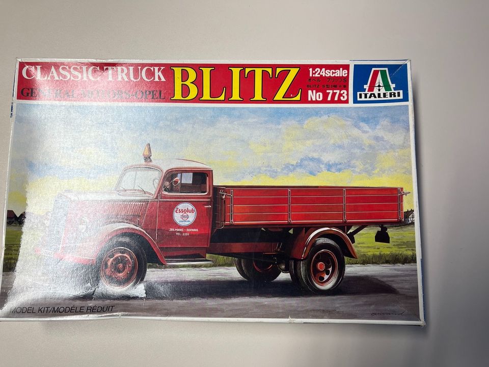 Italeri Opel Blitz no 773 1:24 Classic Truck Bausatz in Stein-Neukirch