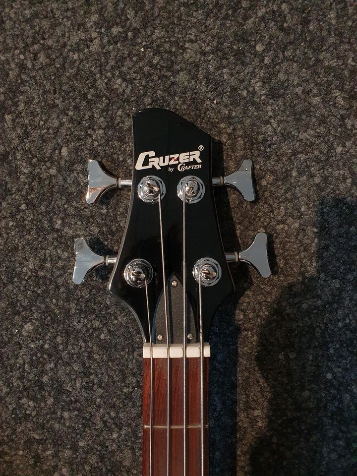 Cruzer by Crafter JJ Linkshänder E-Bass in Hannover