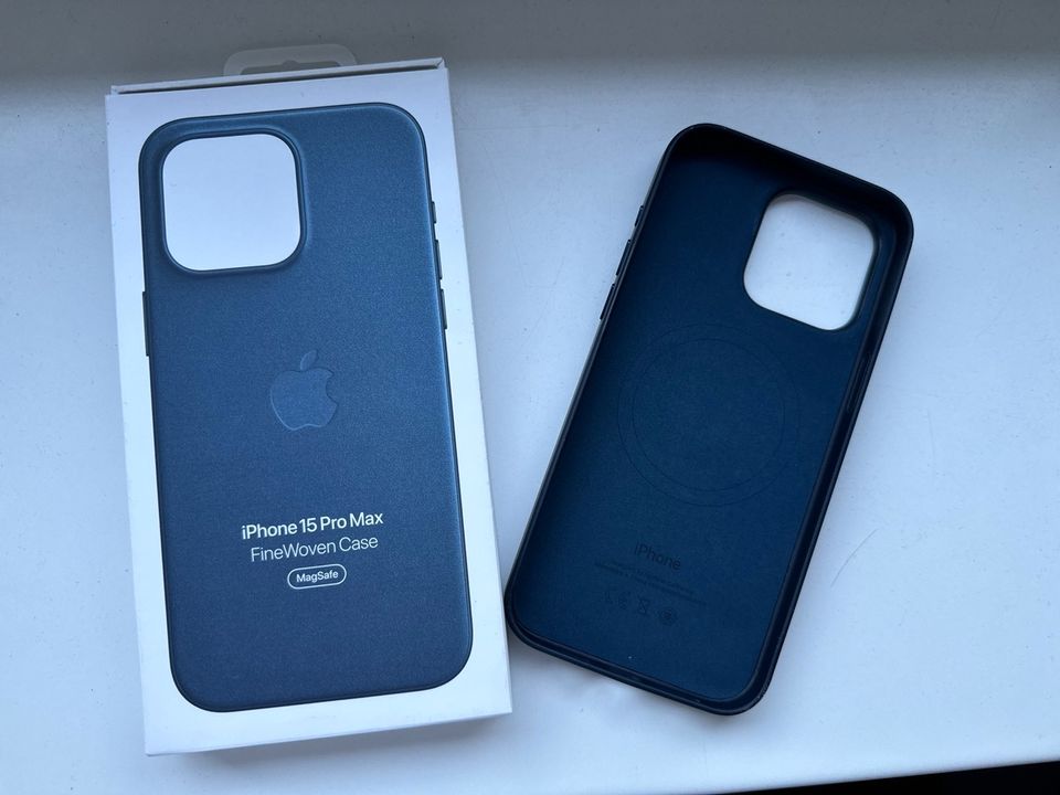 Apple iPhone  15 Pro Max FineWoven Case Magsafe in Kiel