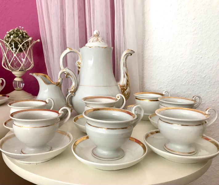 Antik Biedermeier Kaffeeservice Porzellan weiß gold 279€* in Hessen -  Buseck | Kunst und Antiquitäten gebraucht kaufen | eBay Kleinanzeigen ist  jetzt Kleinanzeigen