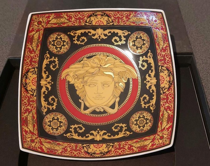 Rosenthal Versace Medusa Teller eckig vertieft in Nordrhein-Westfalen -  Lüdenscheid | eBay Kleinanzeigen ist jetzt Kleinanzeigen