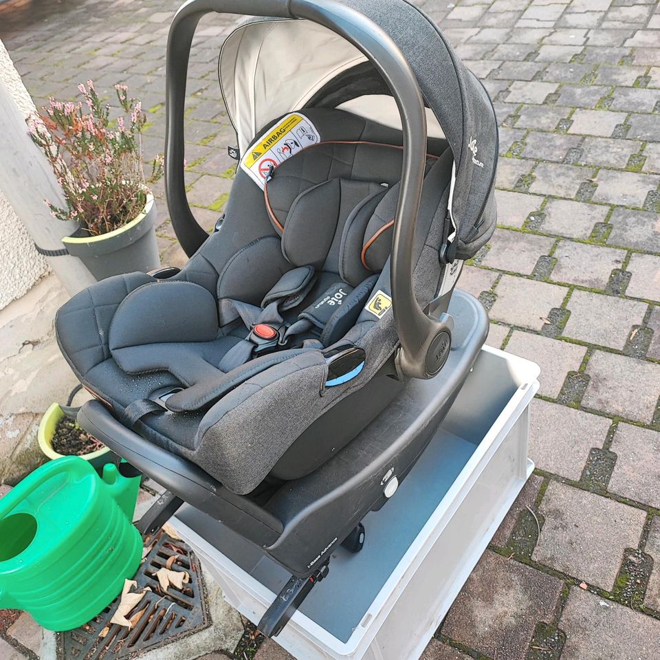 Joie Maxi Cosi mit Isofix in Zwenkau