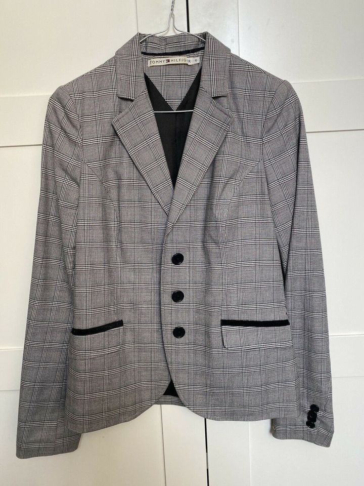 Tommy Hilfiger Blazer Gr. 6 in Potsdam