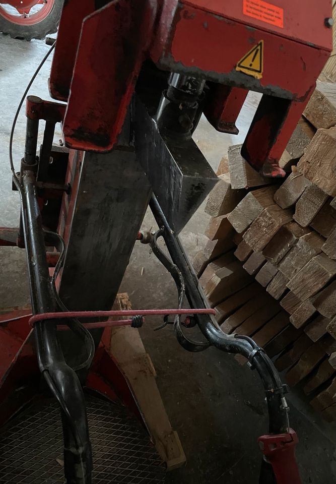 Holzspalter Miltec in Strahlungen