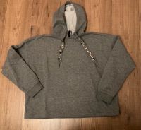 Kapuzenpullover Sweatshirt Hoodie mit Steinen Kastenform Gr. 42 Rheinland-Pfalz - Hackenheim Vorschau