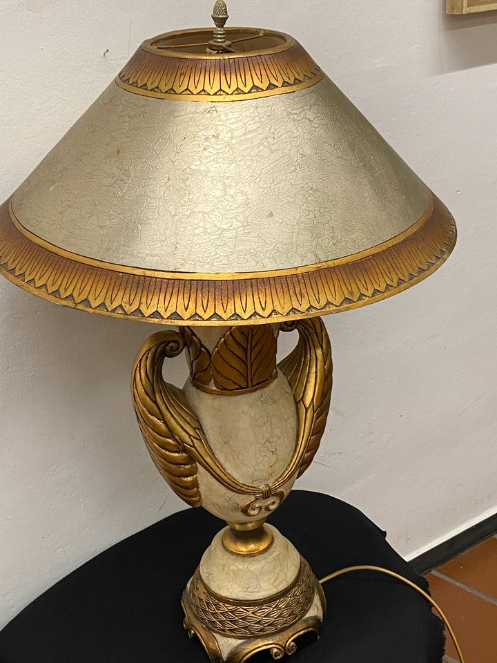 Tischlampe 80 cm hoch im Amphorenstil Vintage in Zülpich