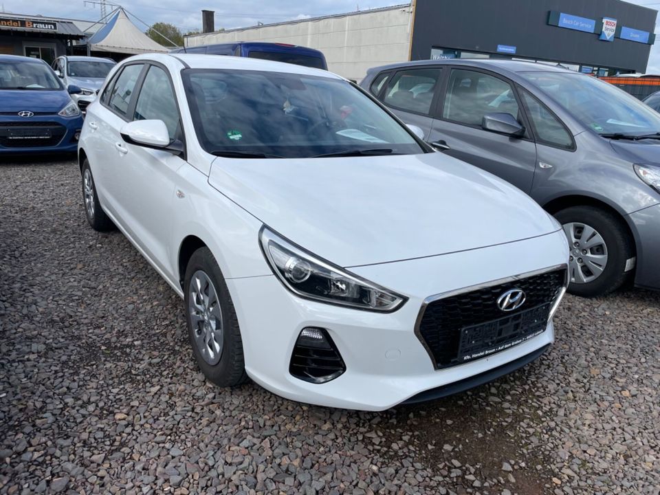 Hyundai i30 Pure in Lebach