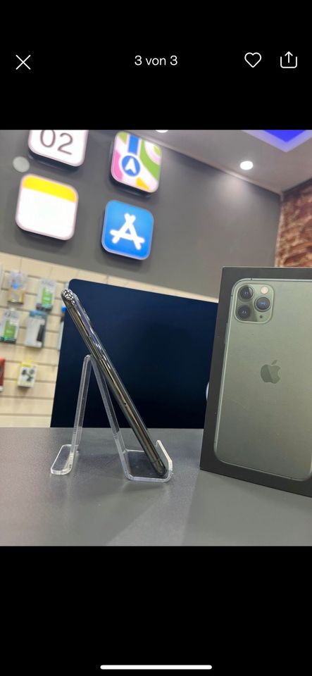 iPhone 11 Pro Max 256GB Green Top Akku 96% Mit Garantie ✅ in Berlin