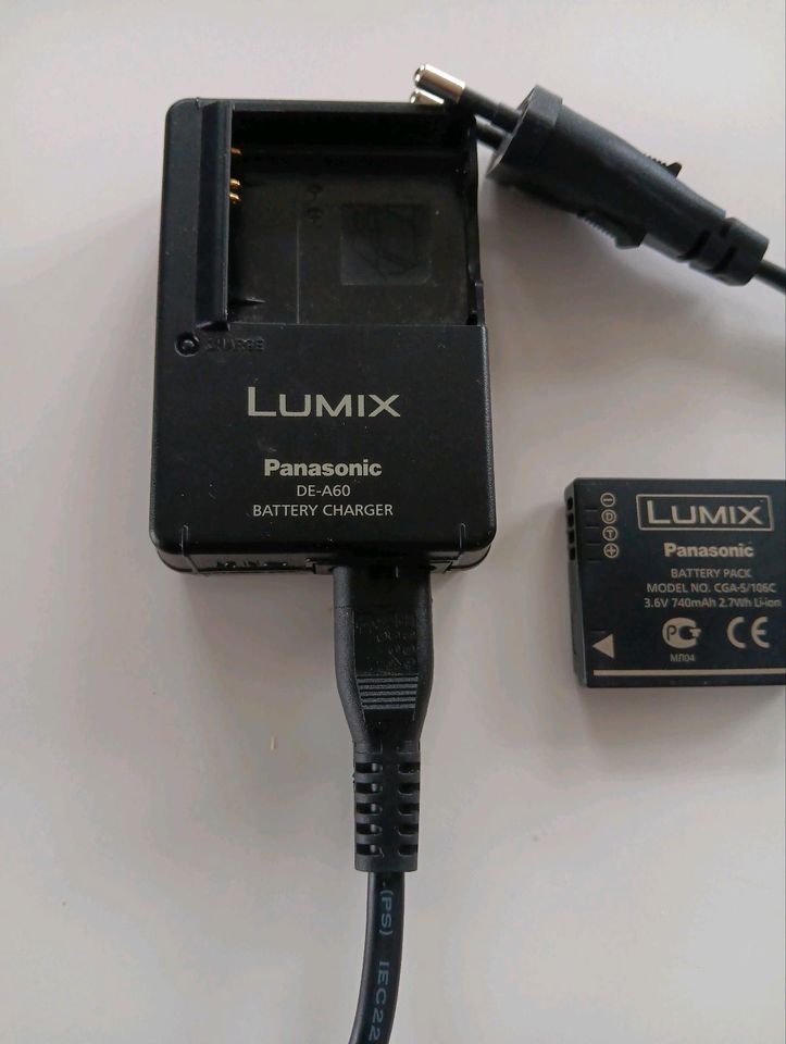 Lumix panasonic Batterie charger mit Akku in Wassertrüdingen