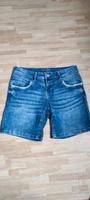2 Shorts GR. 38/40 blau und weiß Kr. Passau - Passau Vorschau