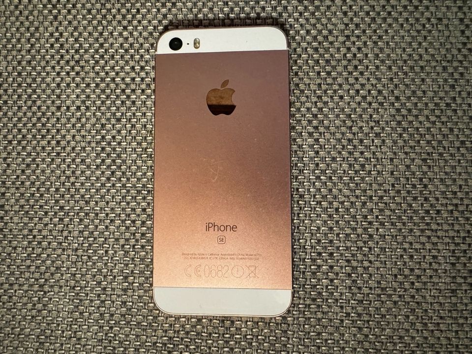 iPhone SE 2016 in Oerlinghausen