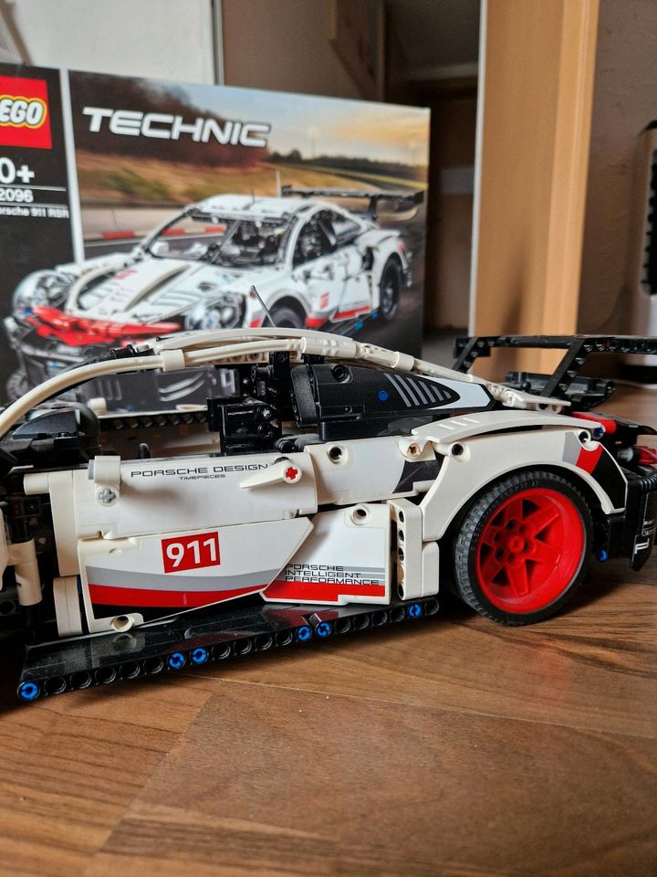 Lego Technic 42096 Porsche 911 RSR in Düren