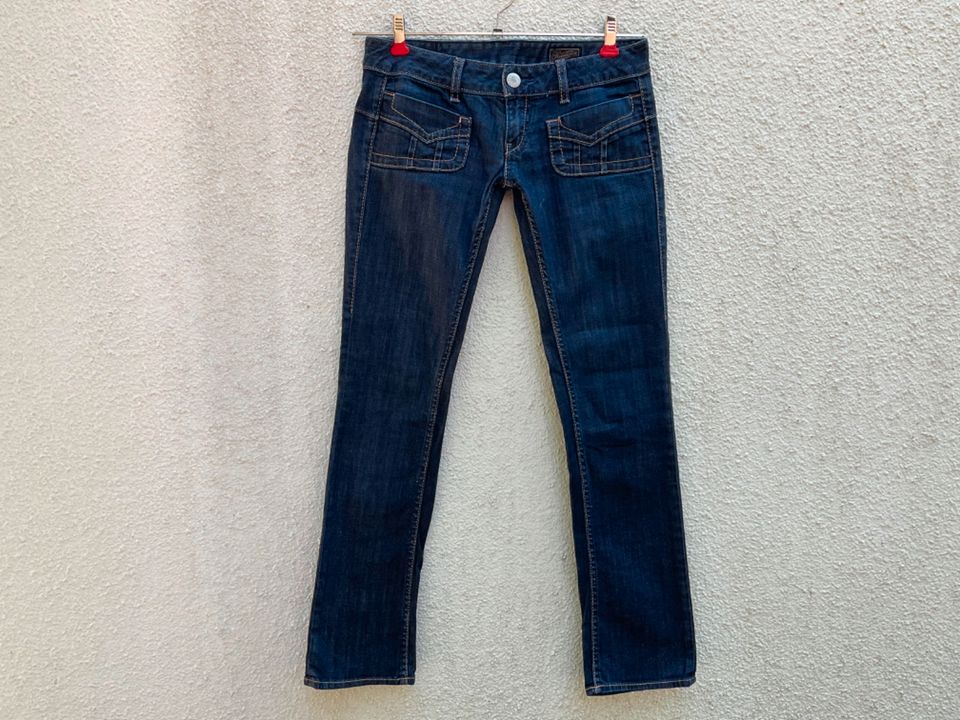 Herrlicher Jeans Lou 5064 dunkelblau Größe 26/32 in Nürnberg (Mittelfr)