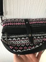 Handtasche Accessoires schwarz rosa Weiß Tasche Clutch Niedersachsen - Uelzen Vorschau