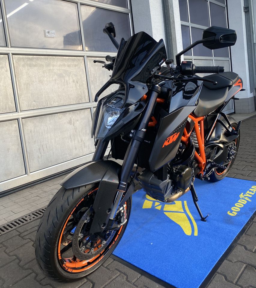 KTM 1290 SUPERDUKE R            SUPER DUKE R in Grävenwiesbach