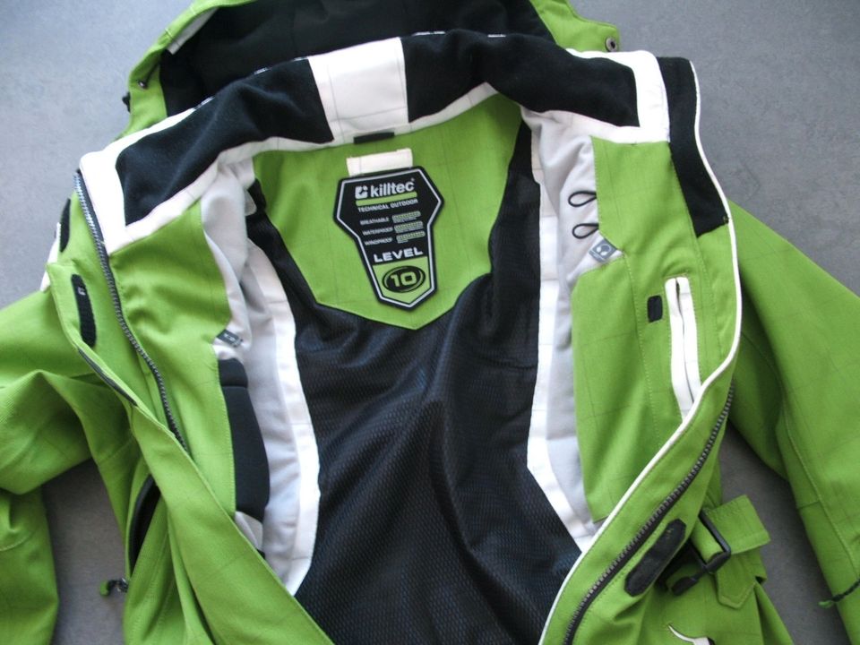 Knallgrüne OutdoorJacke/Windbreaker von Killtec in Neunkirchen-Seelscheid