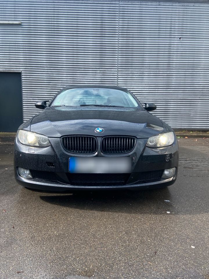 BMW 320i Coupe E92 in Reutlingen