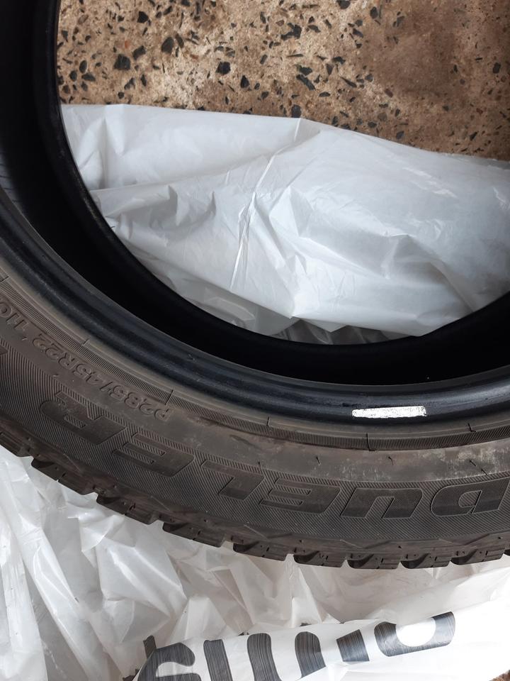 4 gebrauchte Reifen 285/45 R 22, 5mm Profil v. Cadillac Escalade in Solms
