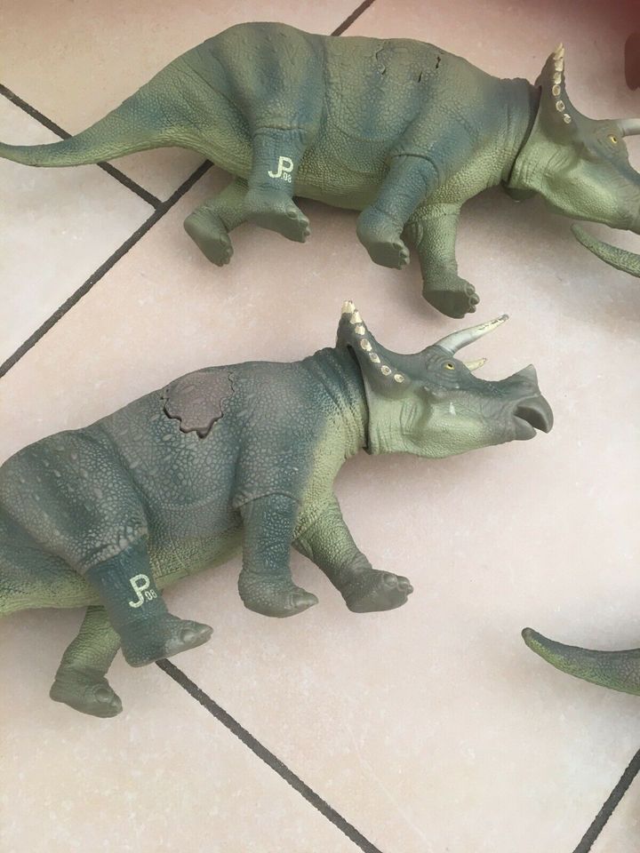 Jurassic Park Dinosaurier sammelfiguren in Schwarzenfeld