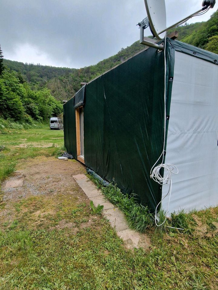 Feststehendes Vorzelt/Gartenhaus massive aus Holz in Siegburg