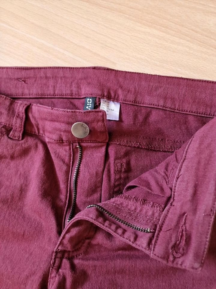 Damenhose Damenjeans Hose Jeans beere weinrot skinny 38 / 40 in Kleinblittersdorf