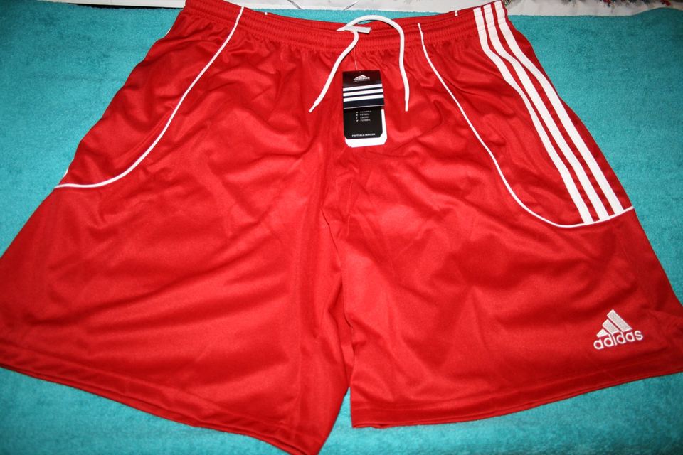 Original Adidas Shorts Rot Größe XXL Neu O.V.P. mit Etiketten . in  Rheinland-Pfalz - Glan-Münchweiler | eBay Kleinanzeigen ist jetzt  Kleinanzeigen