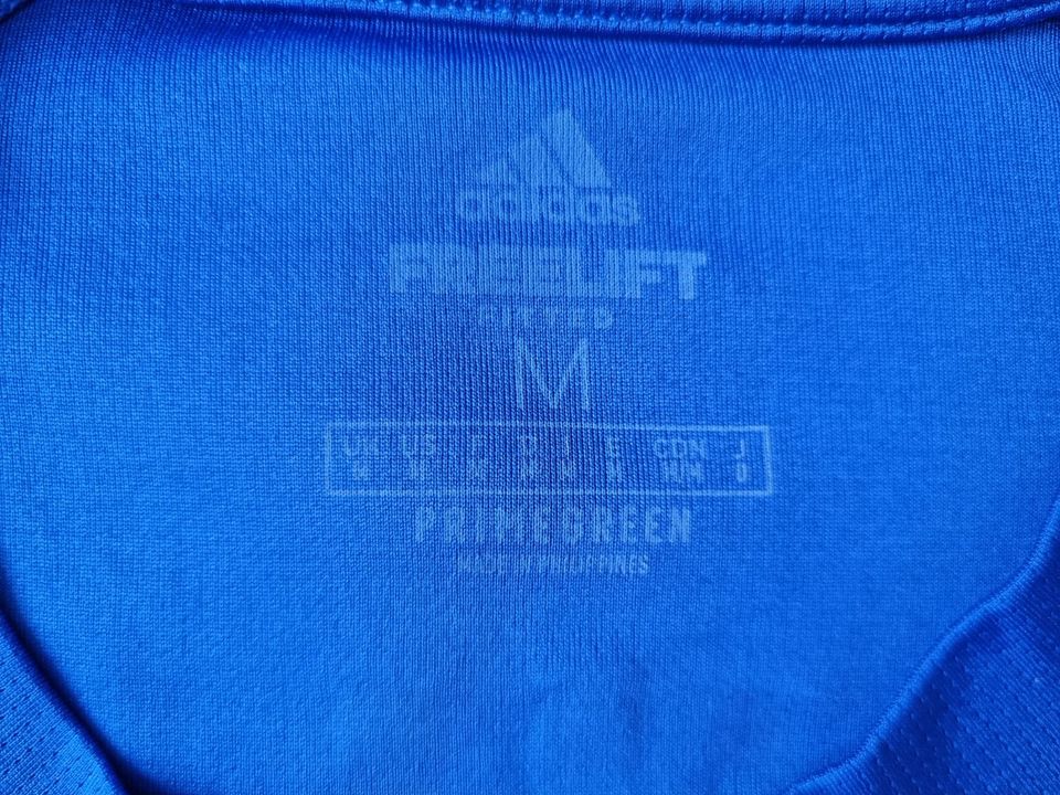 Adidas FreeLift Sport Fitted 3-Streifen Gr.M in Köthen (Anhalt)