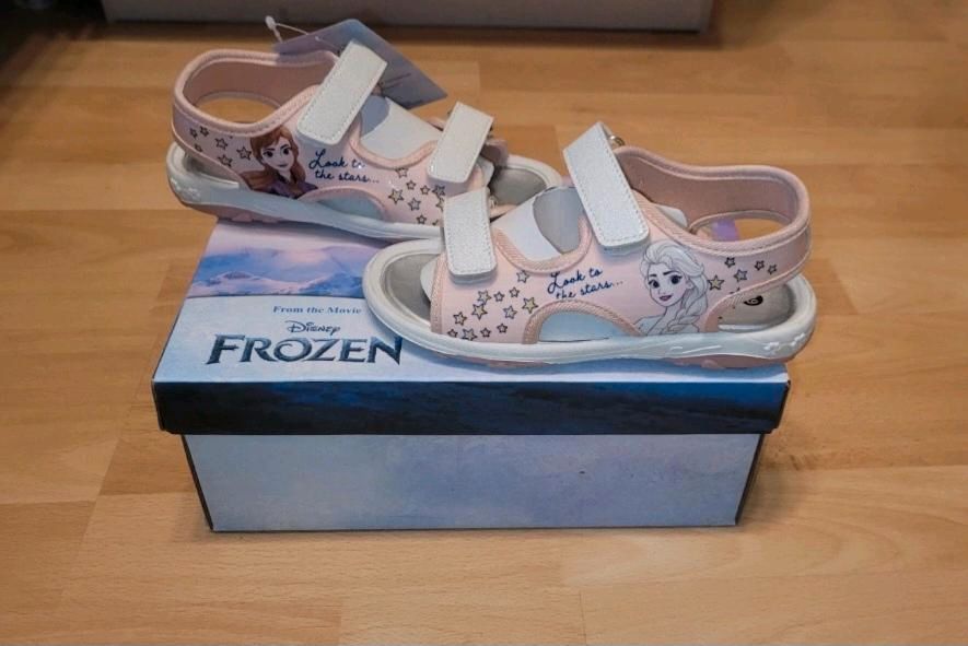 Elsa/Frozen/Eiskönigin Sandalen - Gr. 29 - neu mit Etikett in Remshalden