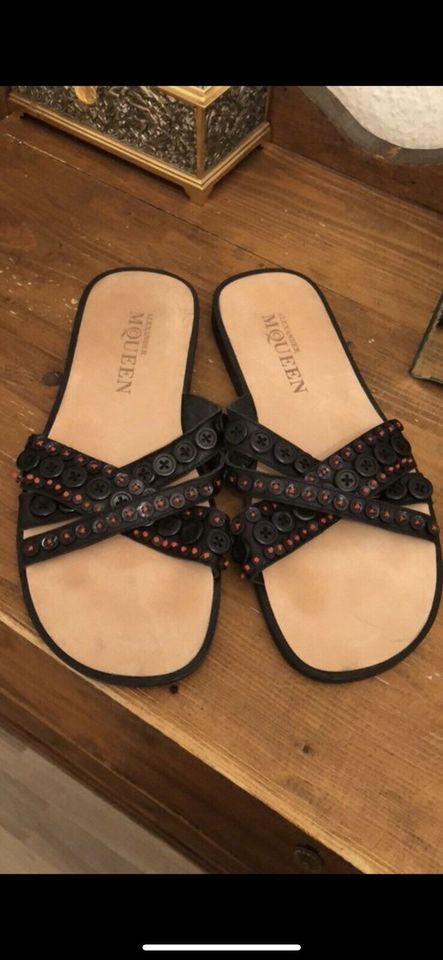 Alexander McQueen Sandalen Schuhe Gr 40 in Mutlangen