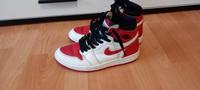 Nike Air Jordan High Top Schwarz Rot Weiß  Gr. 39 Berlin - Treptow Vorschau