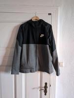 Nike Jacke L Mitte - Wedding Vorschau