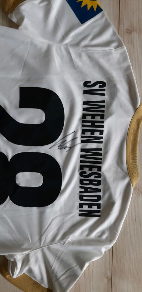 SV Wehen Wiesbaden Trikot Gül 2020 Bundesliga Matchworn signiert in Salzgitter