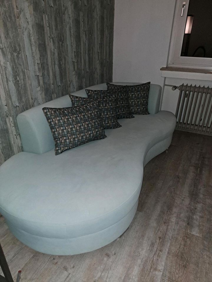 Schöne gebrauchte Couch in Wuppertal