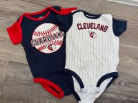 2 Baby Kurzarm-Bodys Baseball orignal aus USA Celveland Gr. 68-74 Nordrhein-Westfalen - Reken Vorschau