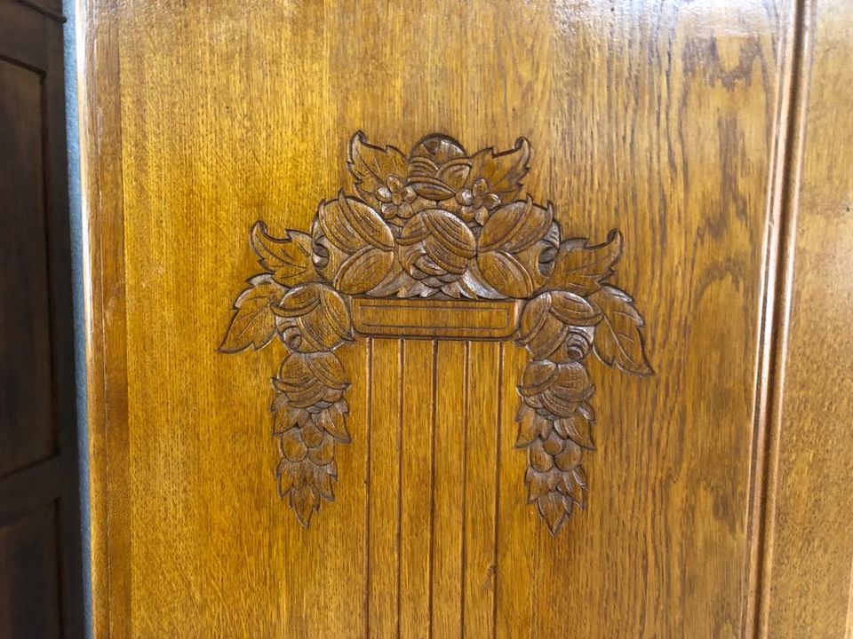 Antiker Jugendstil Kleiderschrank,Garderobenschrank in Völklingen