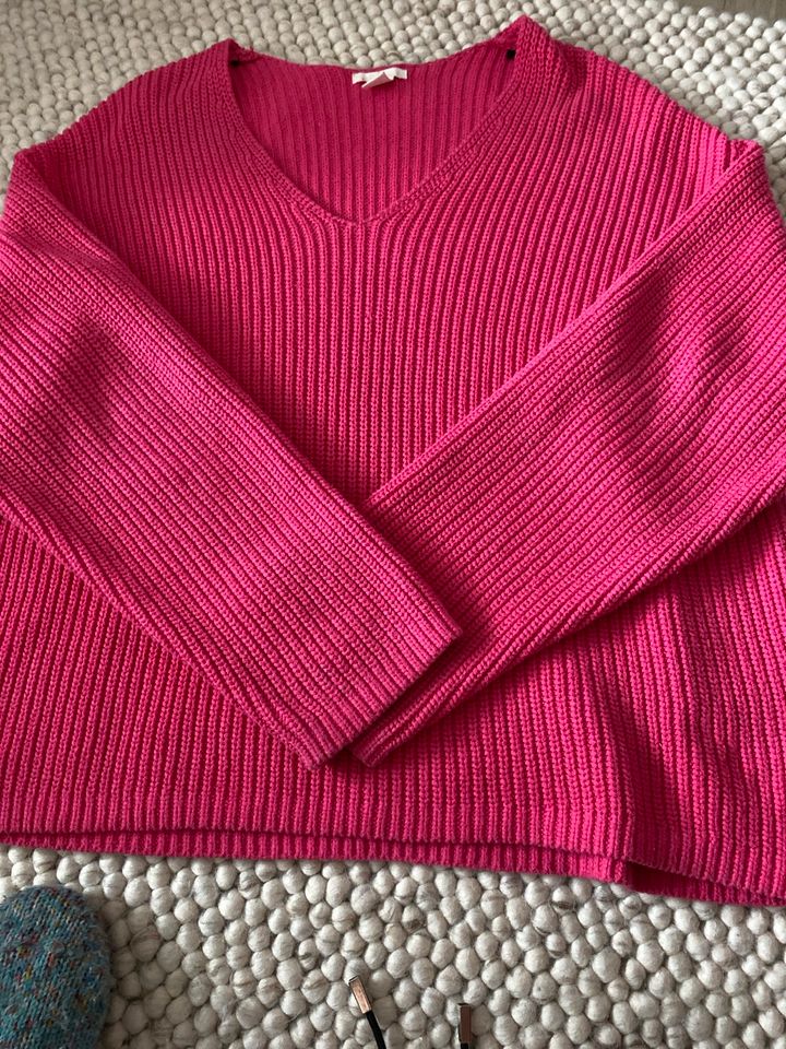 Pullover  Pink  H&M  38  40 in Berlin