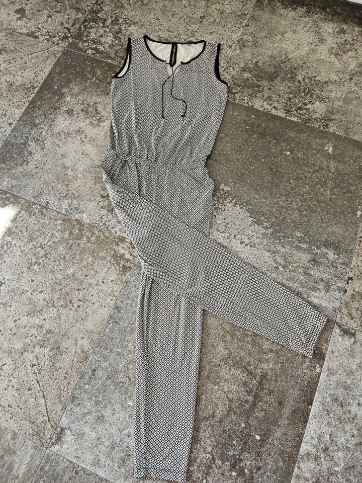 Comma Jumpsuit Overall neuw. extravagant . 36 schwarz weiß Hahnen in Barmstedt