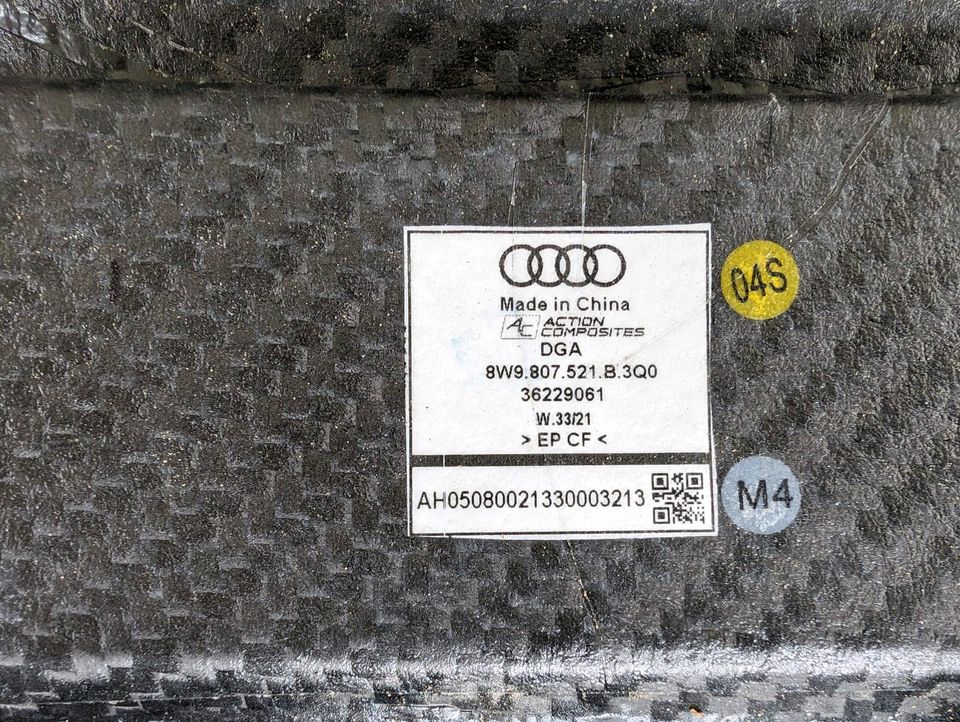 Original Audi RS4 Carbon Heckdiffusor in Saarbrücken