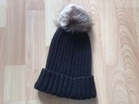 Strick Mütze mit Bommel * schwarz * one size * neu Bayern - Neutraubling Vorschau