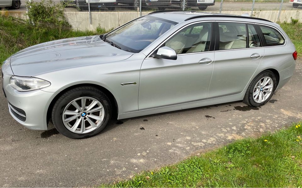 BMW 530d touring xDrive in Estenfeld