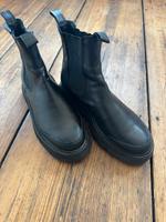 Chelsea Boots von Kennel & Schmenger, Gr. 38, NP 385€ Hamburg-Nord - Hamburg Eppendorf Vorschau