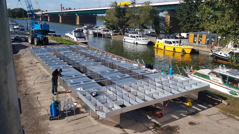 Aluminium Ponton für Boot, Hausboot, Steg, Floß 12 m Midi in Neubrandenburg