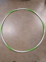 LED Hula Hoop Reifen - grün weiß - ca 90cm - leuchtend - blinkend Baden-Württemberg - Murr Württemberg Vorschau