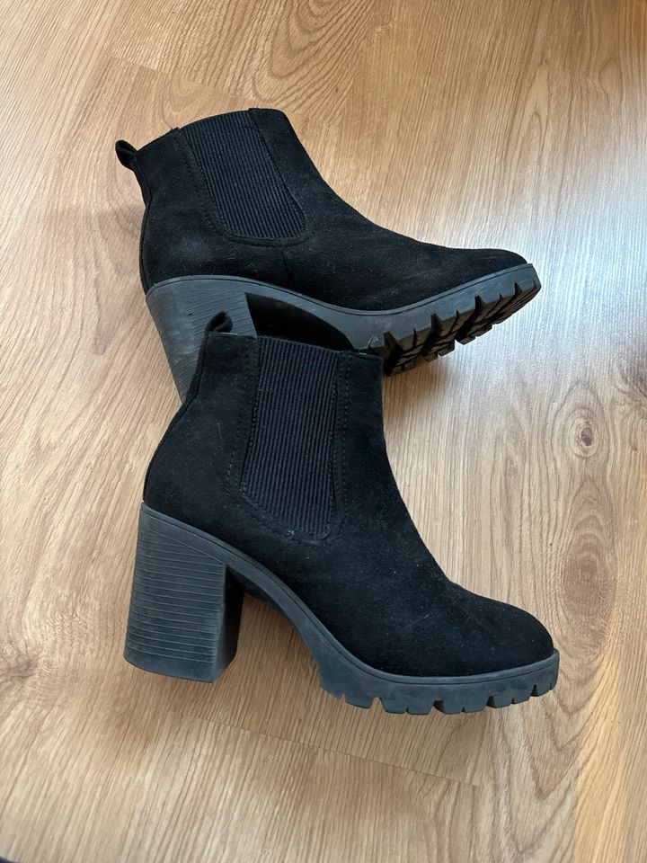 Topshop Schuhe Ankleboots 38 Boots in Berlin