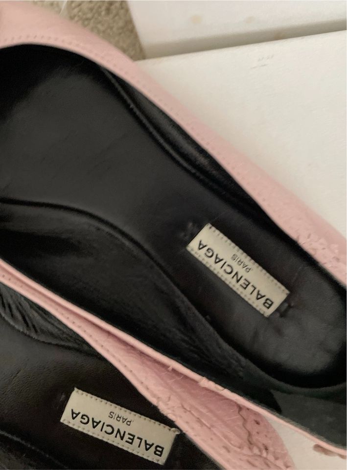 Balenciaga Ballerinas in Rosé Größe 37 Damenschuhe in Dortmund