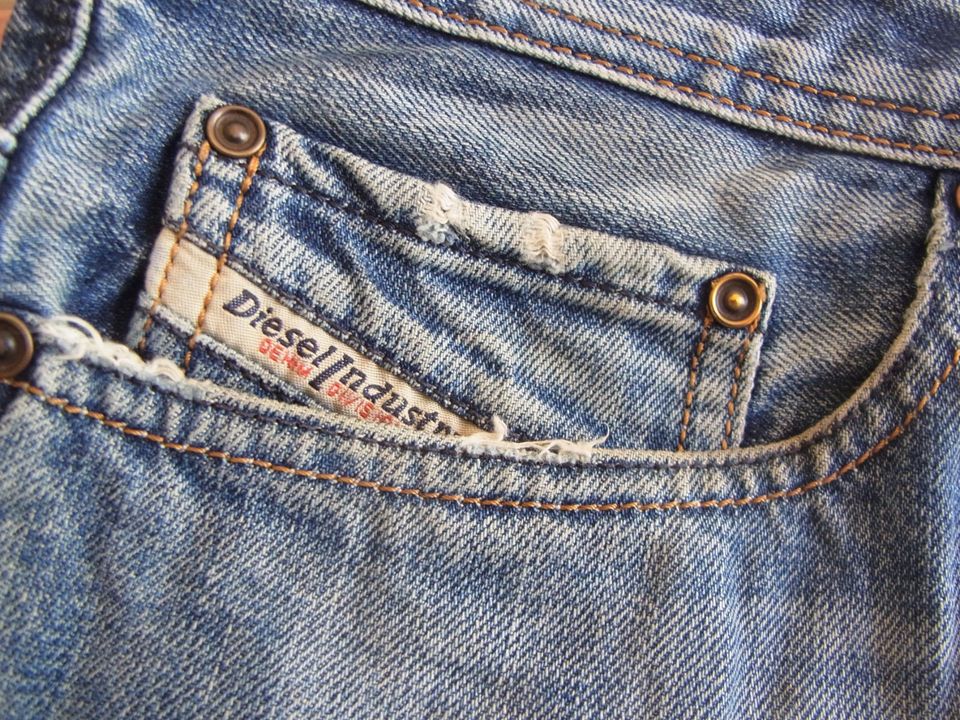Destroyed Jeans DIESEL Safado W32 L32 Wash 00889 Regular Slim in Berlin