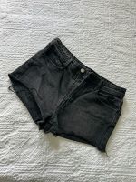 H&M Jeans Shorts High Waist schwarz Gr. 36 38 S Nordrhein-Westfalen - Frechen Vorschau